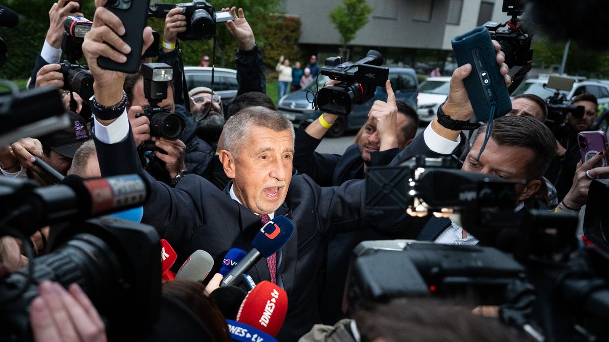 Volební noc: Babiš podlehl triumfalismu, ve Spolu se zas hledají viníci