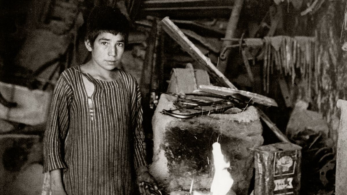 V očích měl zraněnou nevinnost. Příběh českého fotografa Boba Krčila