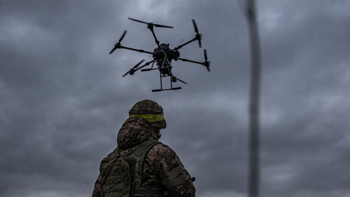 Ukrajinská válka se změnila v bizarní laboratoř (ne)moderního boje