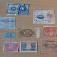 První československé bankovky vydané roku 1919.