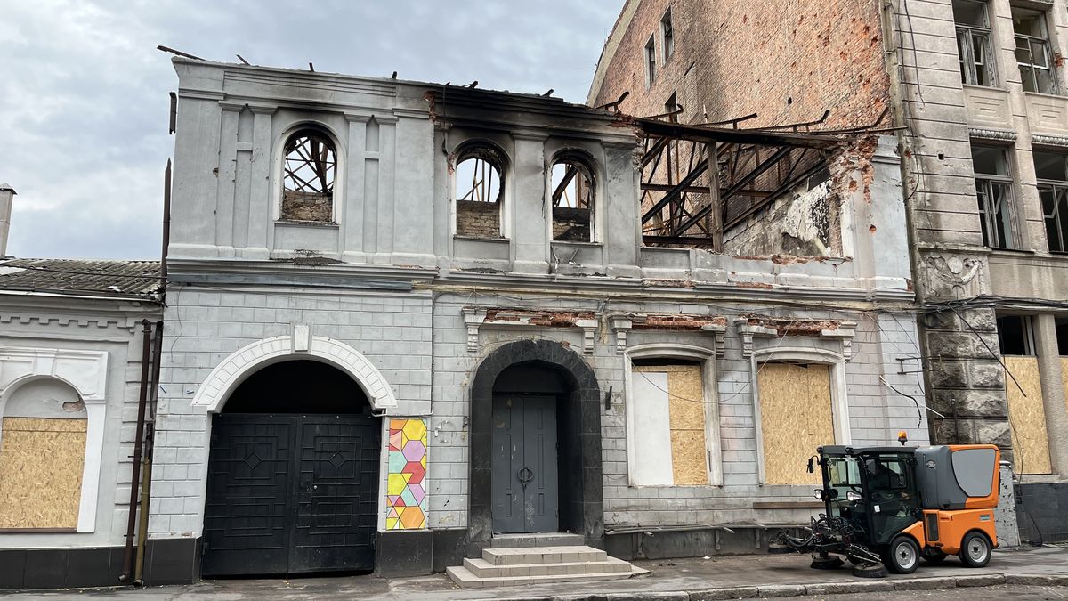 Život u ruské hranice: plné kavárny, ale i drony mířící na školku