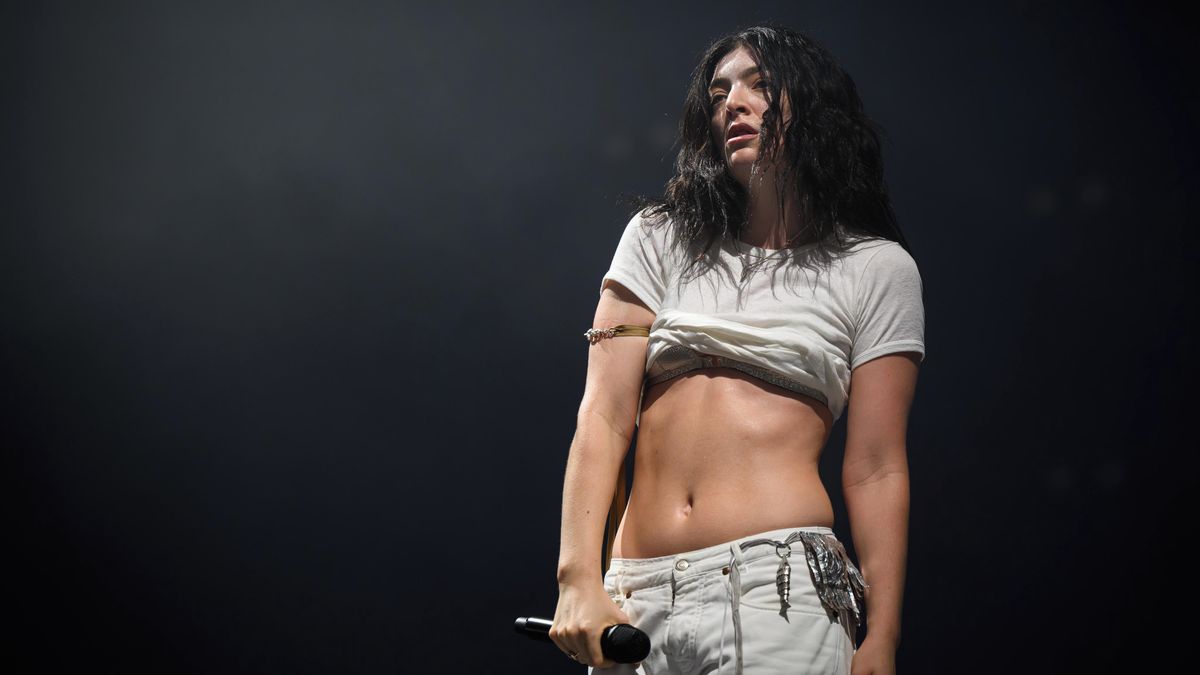 Lorde Concert in Czech Republic: Colors Tour Details