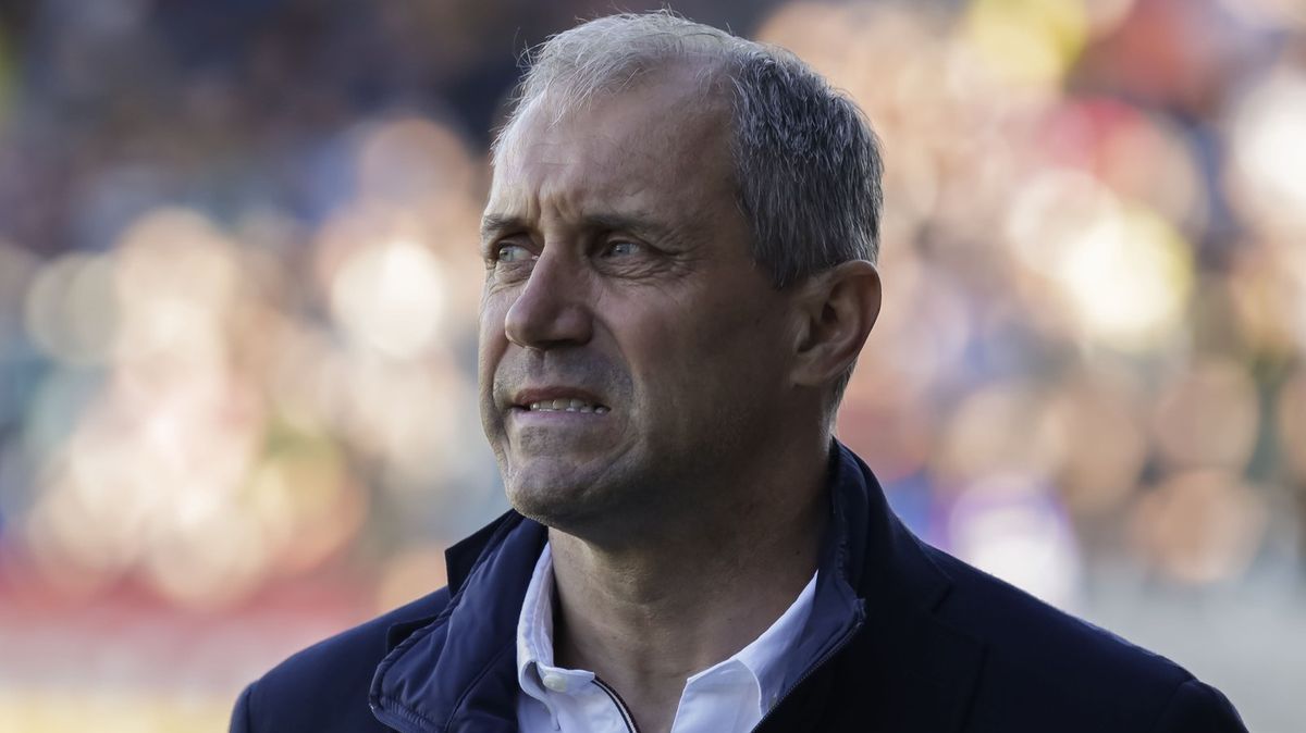 Světový fotbal nám utíká. Neřešme potřebu týmu, ale hráče, nabádá Pivarník