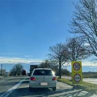 Vysoké Mýto čeká na obchvat dlouhá desetiletí. Dočká se letos před Vánoci. Redaktor se tam v koloně zdržel asi 10 minut. 