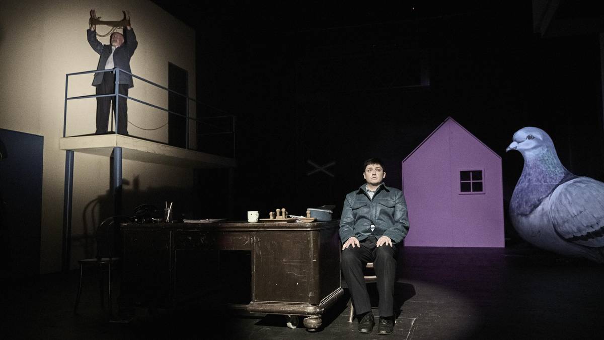 Igor Bareš v roli přednosty a Teodor Dlugoš jako Hrma.