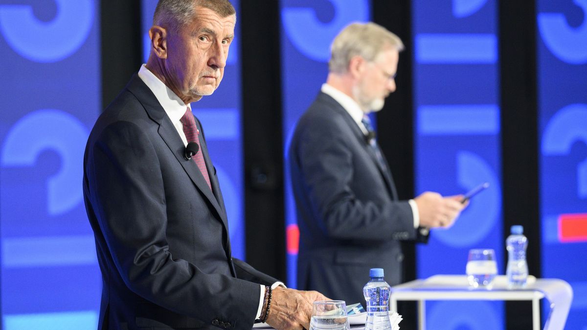 Vlevo dole: Babiš si ve finiši řekl o radikální voliče. Ale málo radikálně
