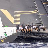 Komárkova jachta v závodě v Saint-Tropez