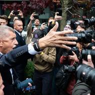 Letos v říjnu ale politicky opět uspěl, když ANO zvítězilo v parlamentních volbách.