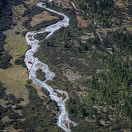 V posledních desetiletích se však tento proces zrychlil v důsledku oteplování klimatu způsobeného spalováním fosilních paliv, píše agentura AFP.