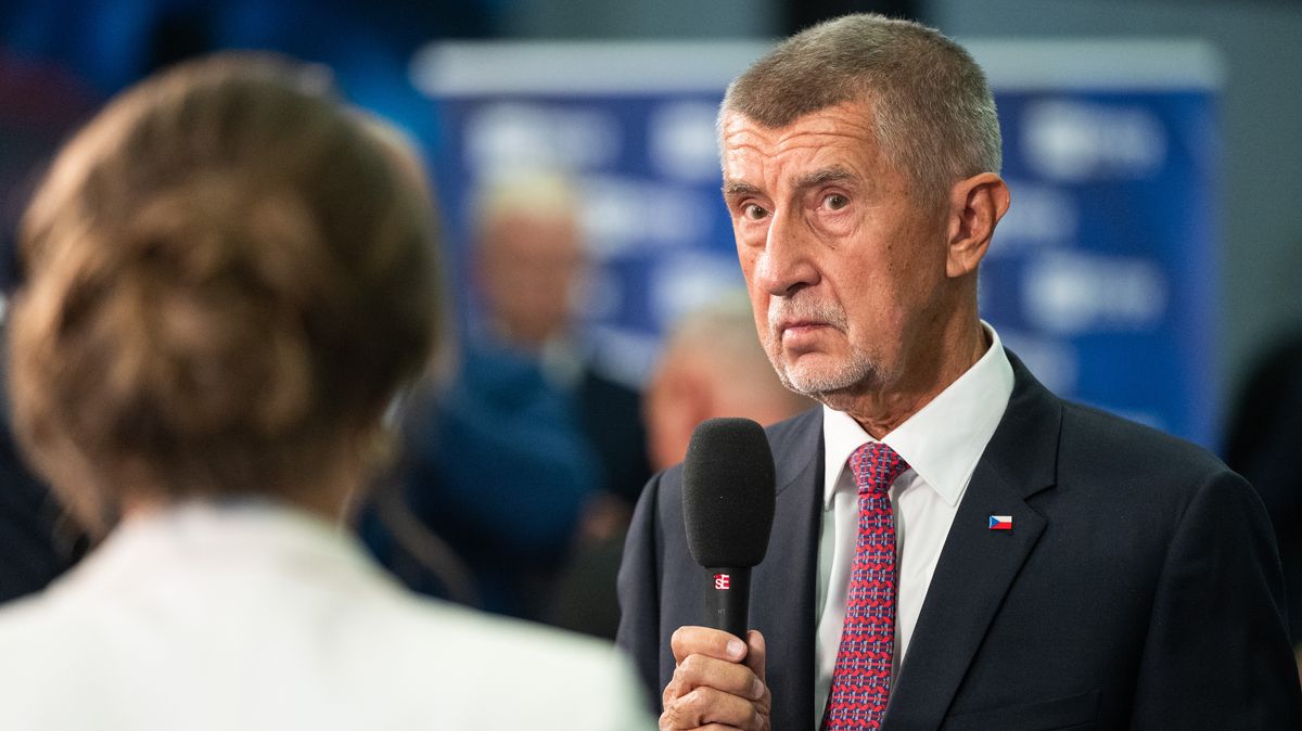 Babiš: Pokud vláda nepředloží rozpočet, poruší tím zákon