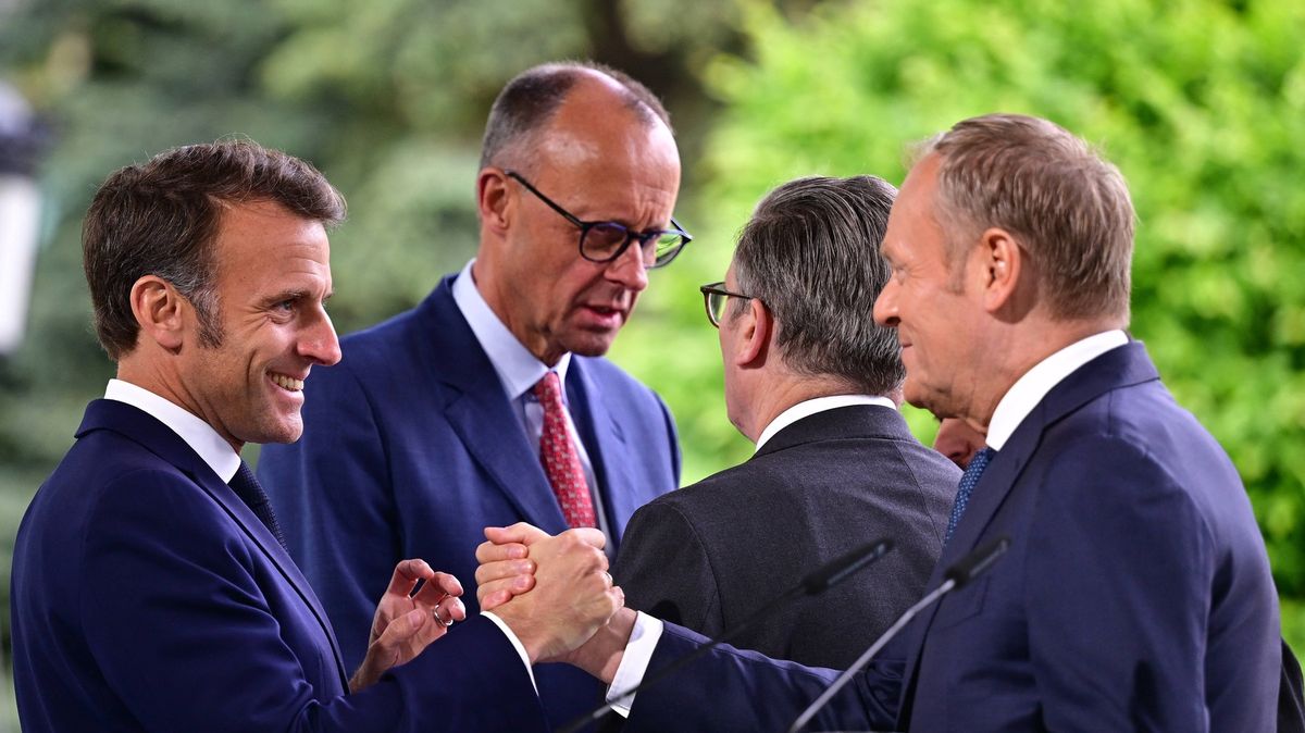 Spojenci, kteří si úplně nevěří. Německé zbrojení znervózňuje Francii i Polsko