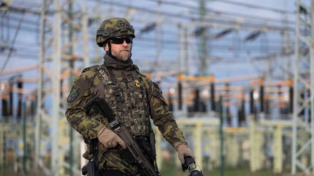 Tým republika. Armáda má velké plány se záložníky, čeká je klíčový úkol