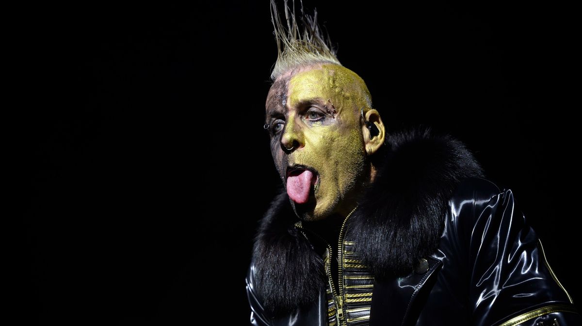 Koncert zpěváka Rammstein v Praze bude jen pro lidi starší 18 let