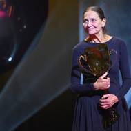 Herečka Lenka Machoninová převzala Cenu Thálie za celoživotní umělecké mistrovství v oboru alternativní divadlo.