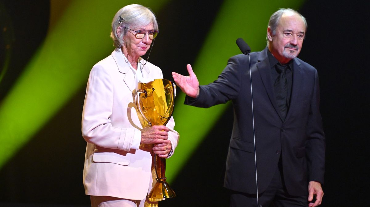 Obrazem: Ceny Thálie mají nové majitele, některé míří na „police mistrů“