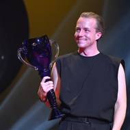 Herec Viktor Zavadil převzal Cenu Thálie pro mladého umělce do 33 let v oboru činohra.