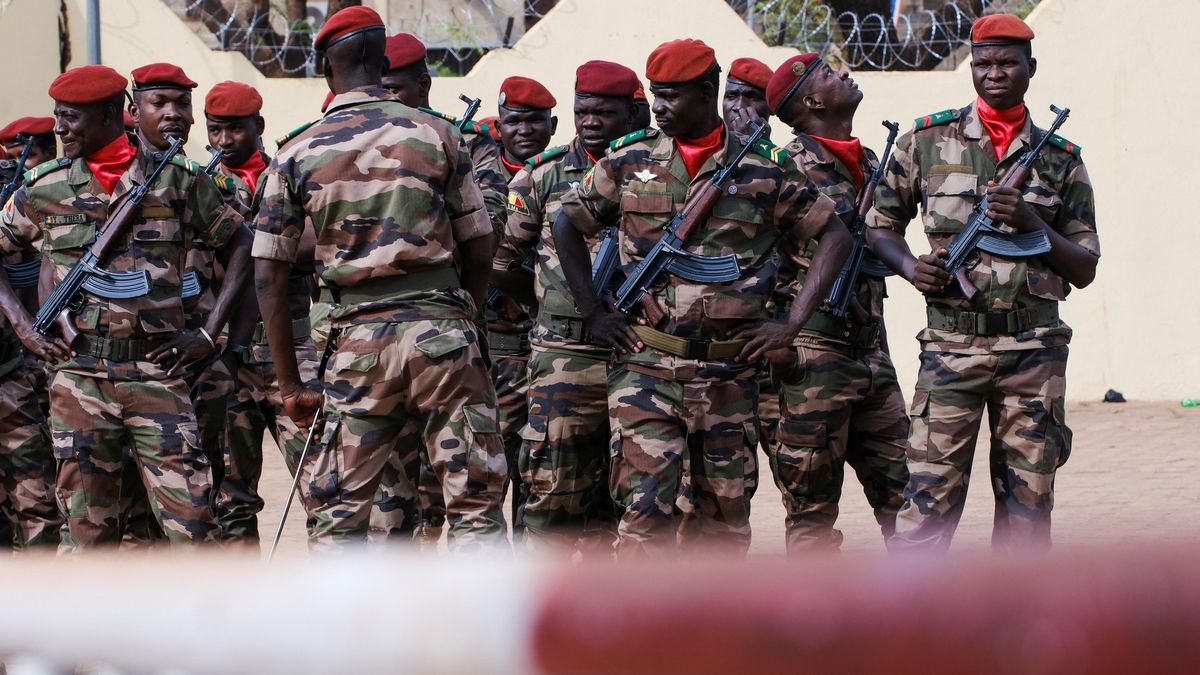 Džihádisté přebírají moc v Mali. Režim neúspěšně vsadil na ruské žoldnéře