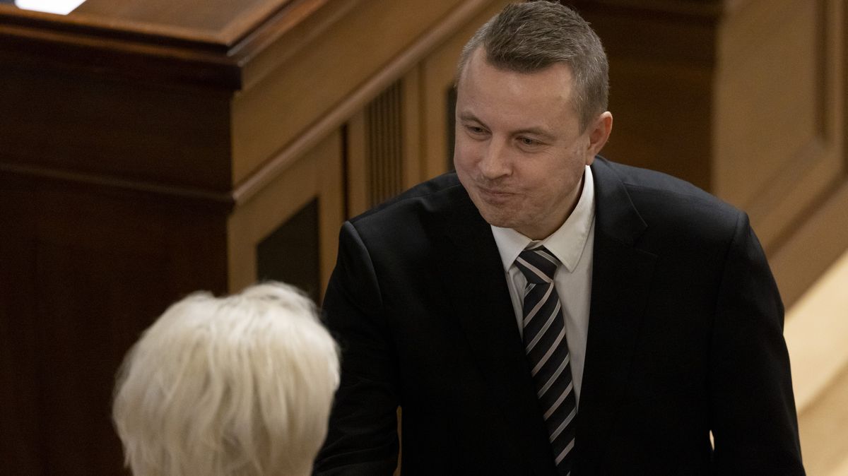 Rakušan i politici koalice se zastali Rajchla v „intimním“ sporu s youtuberem