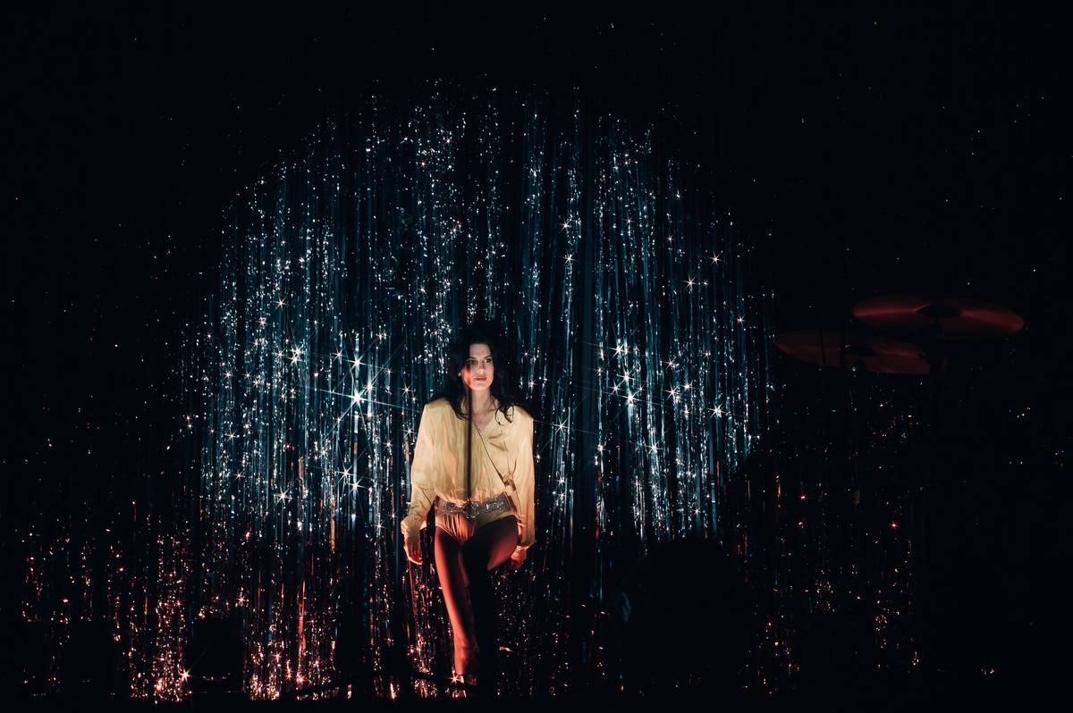 Ve  velkém sále Lucerny toto pondělí vystoupili britští Wolf Alice.