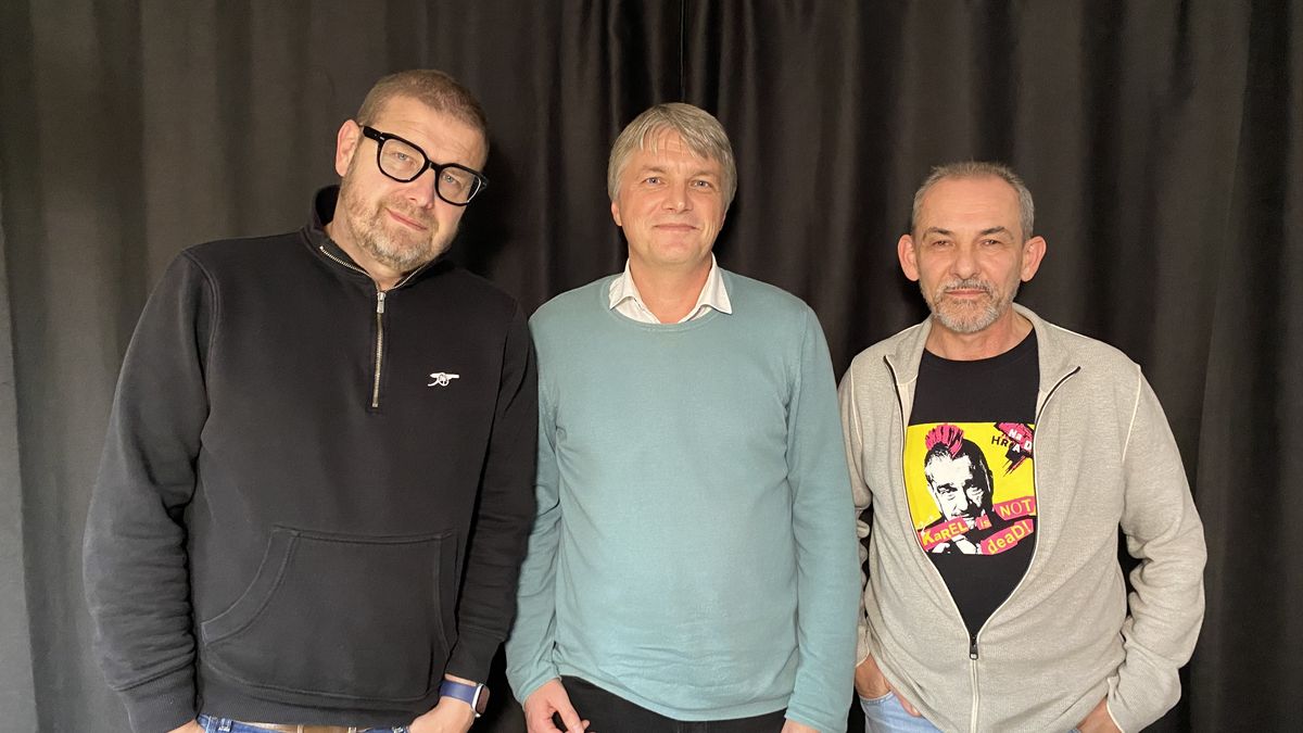 Dobrovský & Šídlo: Mění se jen vláda, nebo už celý režim?