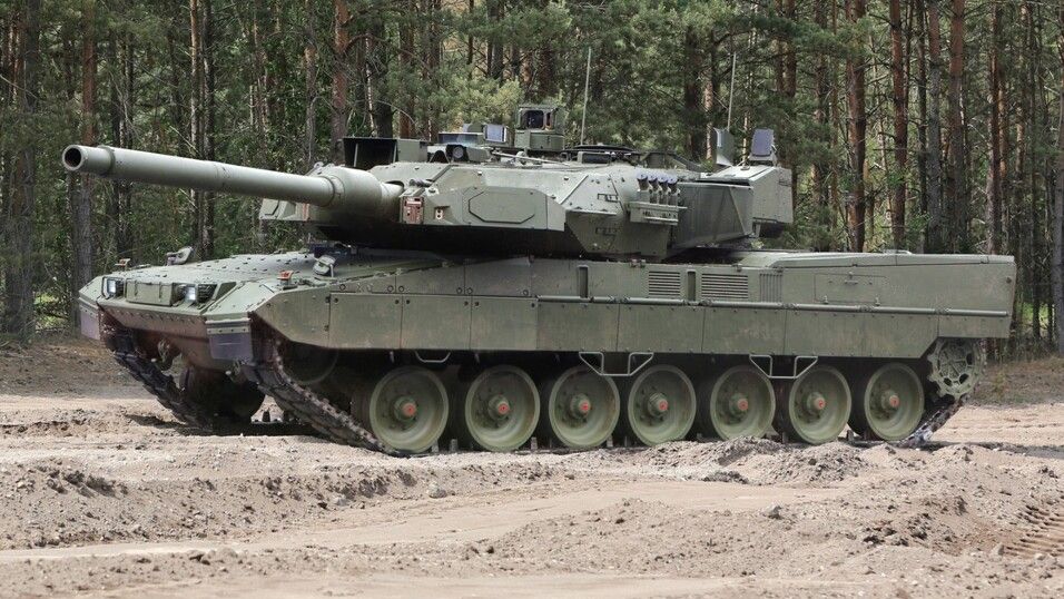 Armáda spočítala, co ji čeká při úsporách. Utajený spis věští hlubokou krizi