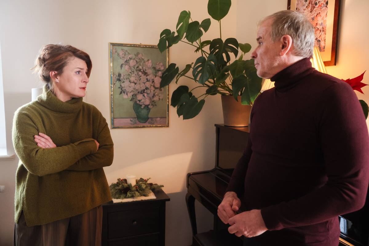 Lenka Krobotová jako Helena Hartová a Lukáš Vaculík v roli Vojtěcha Harta.