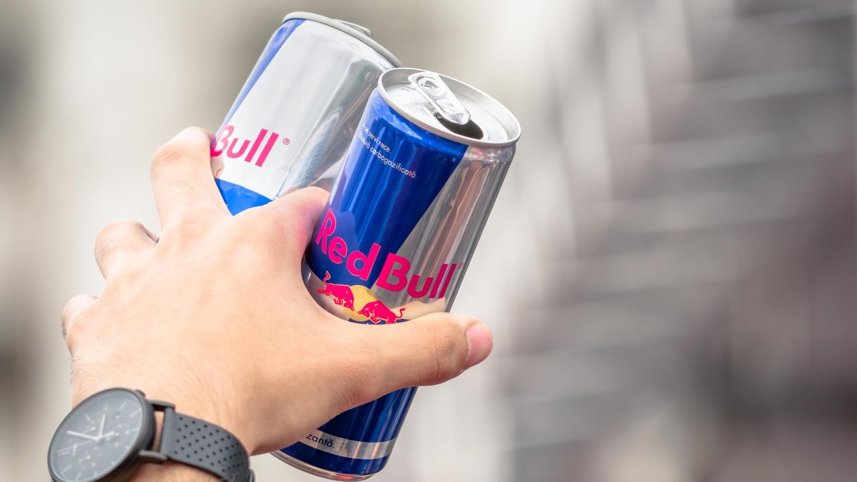 Brusel zahájil vyšetřování Red Bullu, podezřívá jej z omezování konkurentů