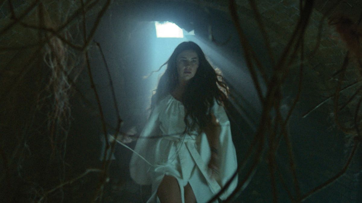 Lidé chtěli pomstu. V ukrajinských kinech uspěl horor, kde čarodějka ničí Rusy