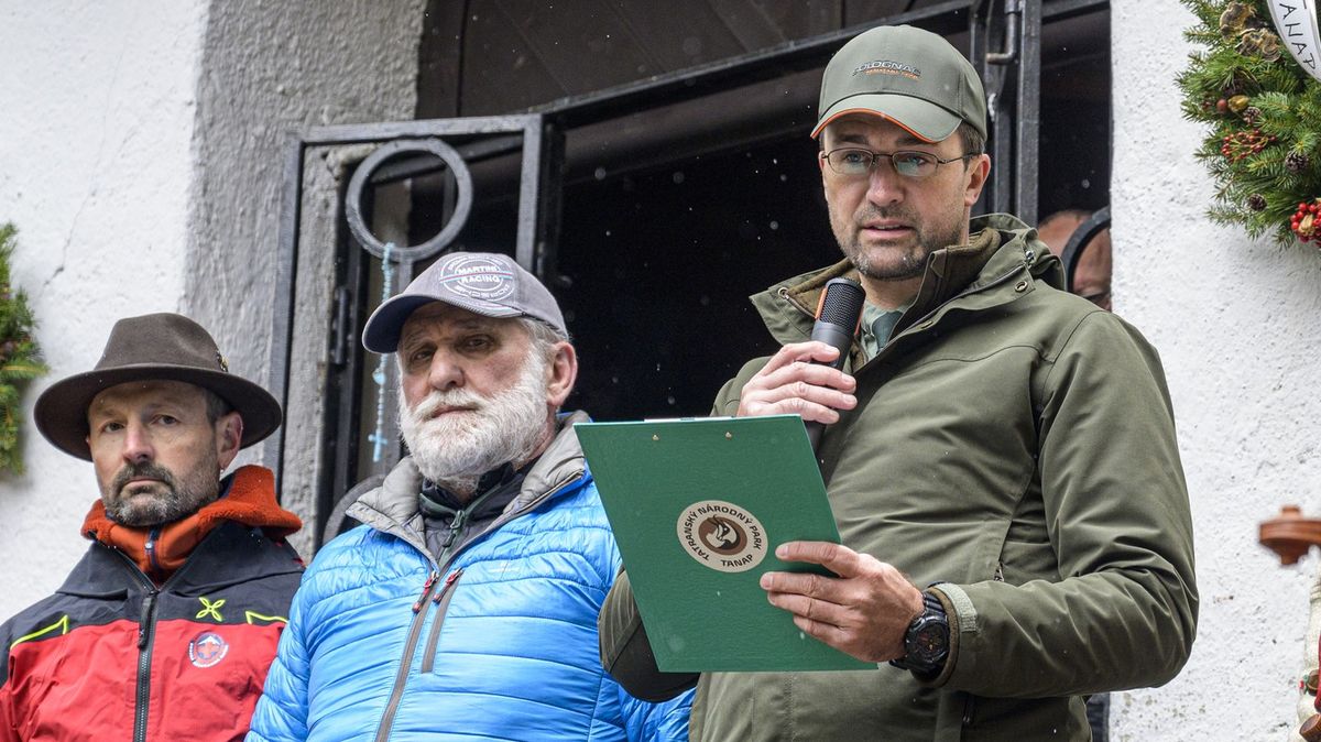 Šéf tatranského parku nařídil hlásit porady i distribuci propagačních předmětů