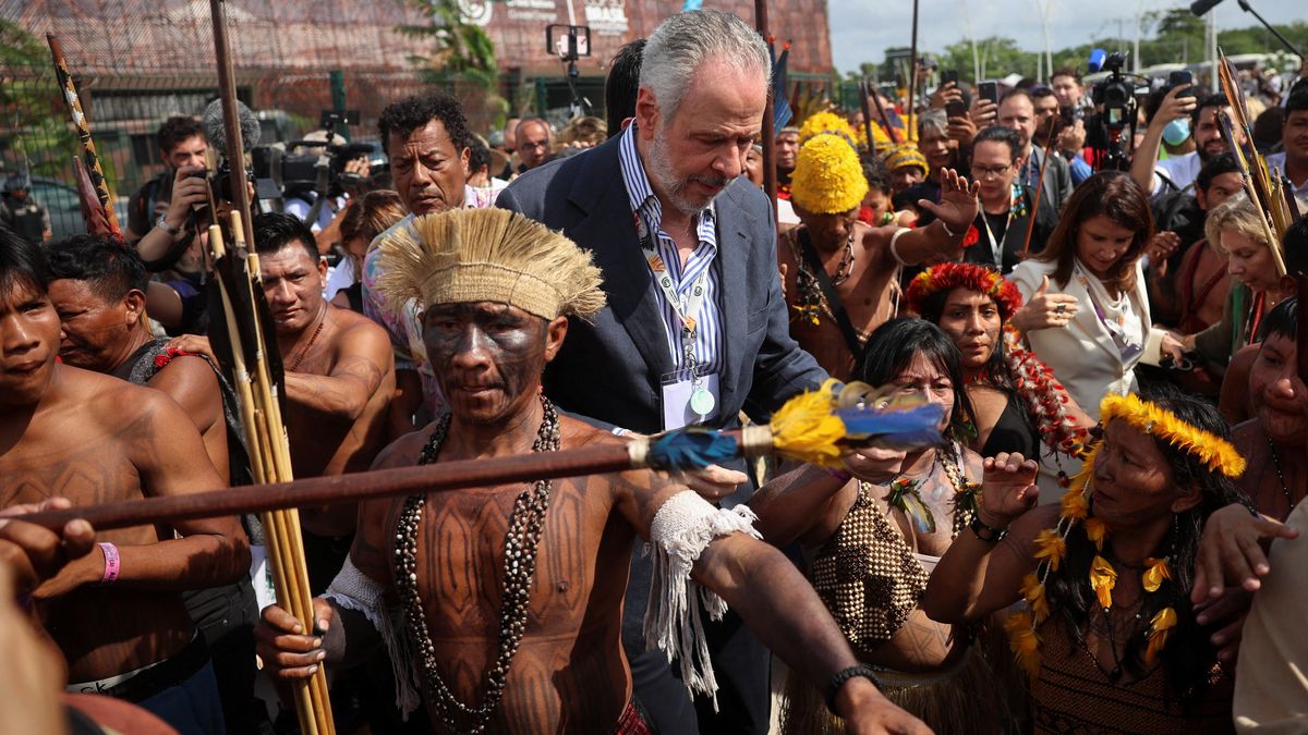 Brazilský domorodý kmen zablokoval vstup do areálu klimatické konference COP30