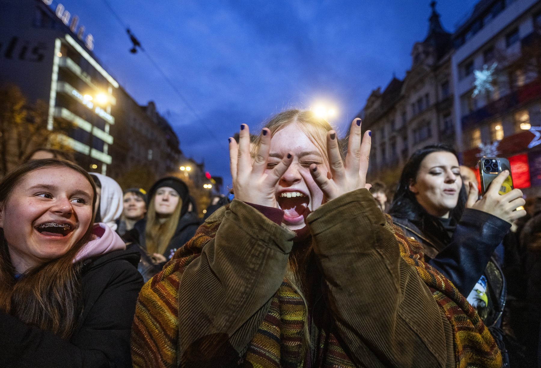 Na Václavském náměstí začal Koncert pro budoucnost. Vystoupí Langerová i Koller