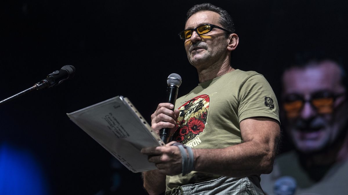 „Hluboká osobní zášť.“ Herec Vetchý zacílil trestní oznámení na poslance ANO