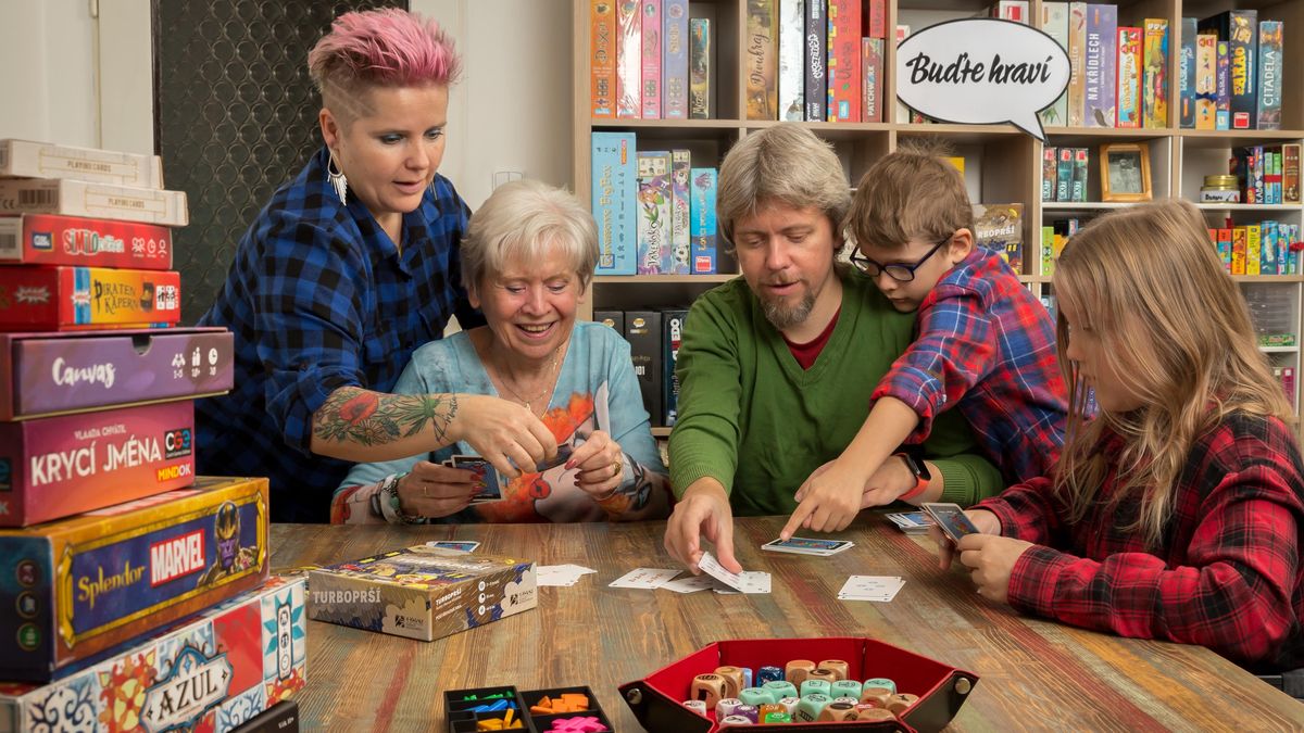 Temu zničilo českému výrobci deskovek byznys. Nezbylo než změnit obor