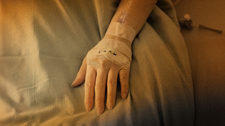 Záhadná smrt v nemocnici. Žena se po operaci neprobrala z narkózy