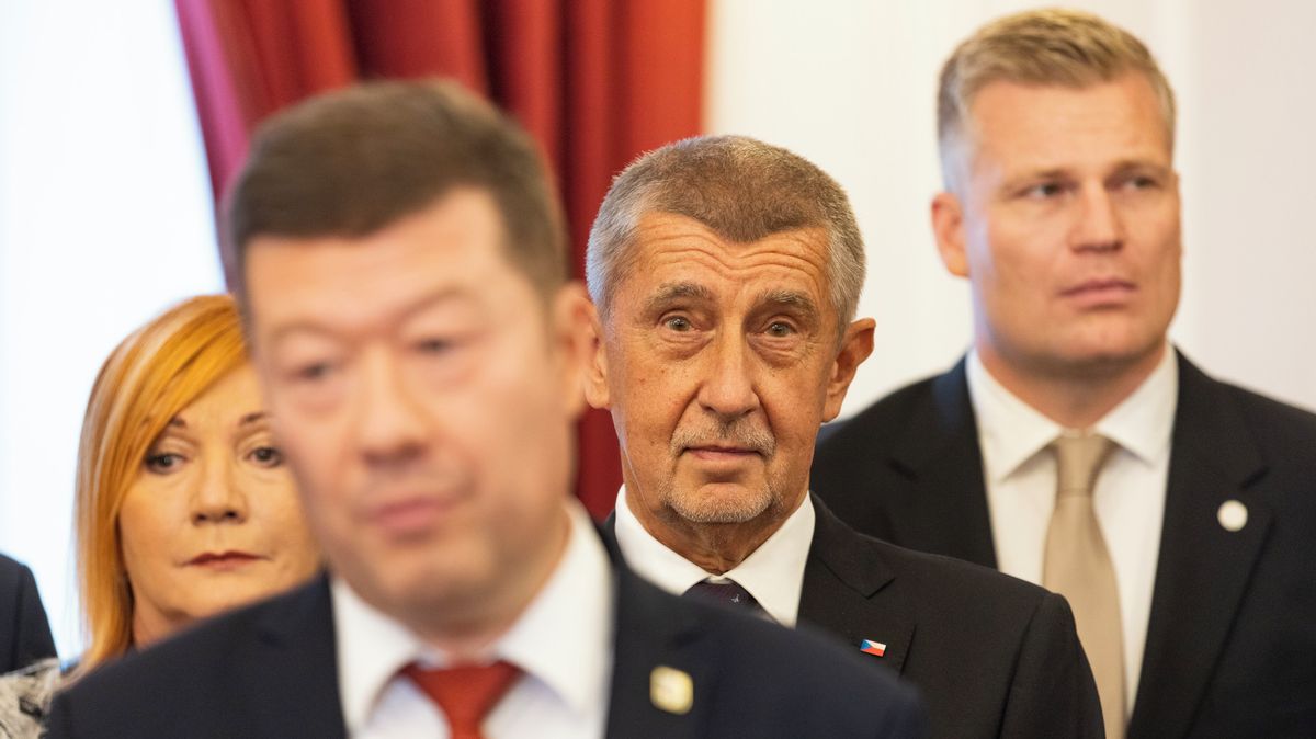 „Babiš řval vzteky.“ Okamura naštval ANO, když vypustil polotovar o poplatcích