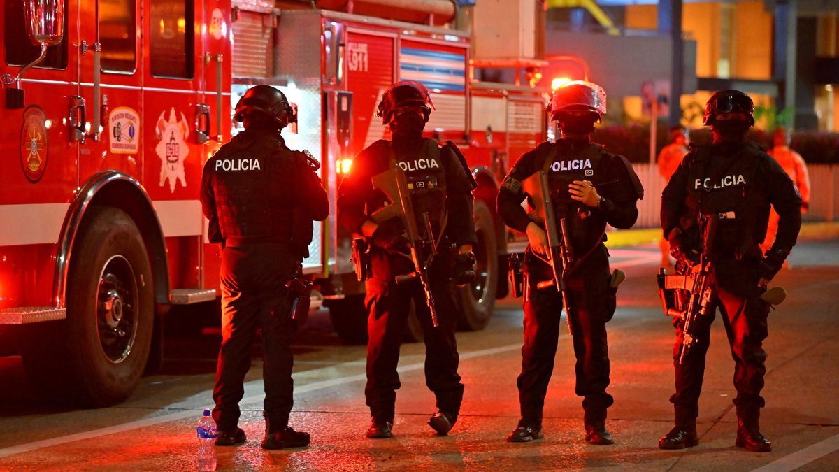 Nejméně 31 vězňů zemřelo při nepokojích ve věznici v Ekvádoru