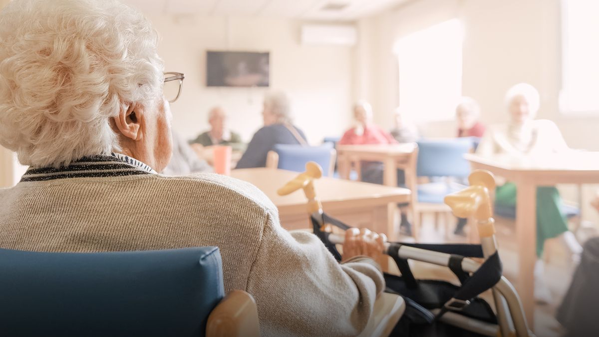 „Nemají na výplaty.“ Sociální služby v potížích, čekají na peníze od státu