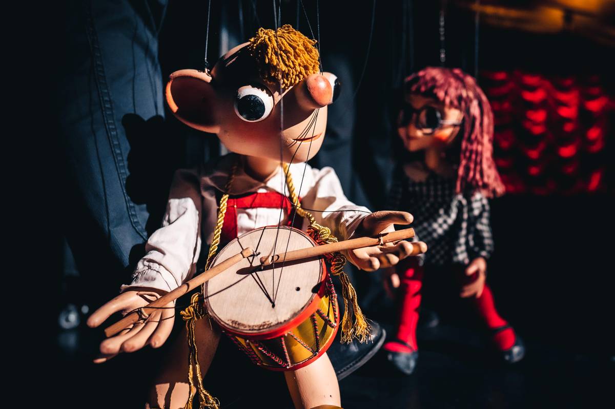 Hurvínek a král Blecha.