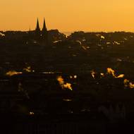 Nejnižší teploty v noci z úterý na středu klesly kolem -2 až -6 °C.