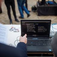 Příprava, ladění textů a gest však zůstává stejná. 