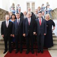 V červnu téhož roku pak Andrej Babiš stanul v čele vlády nové, plnohodnotné. V červenci 2018 získala vláda důvěru Poslanecké sněmovny za podpory komunistů. Babiš podepsal dohodu o toleranci mezi ANO a KSČM, v níž se komunisté zavázali podpořit kabinet při hlasování o důvěře a nevyvolat hlasování o nedůvěře.