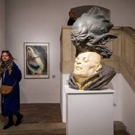 Plastika Marka Škubala s názvem Nemesis z roku 2025.