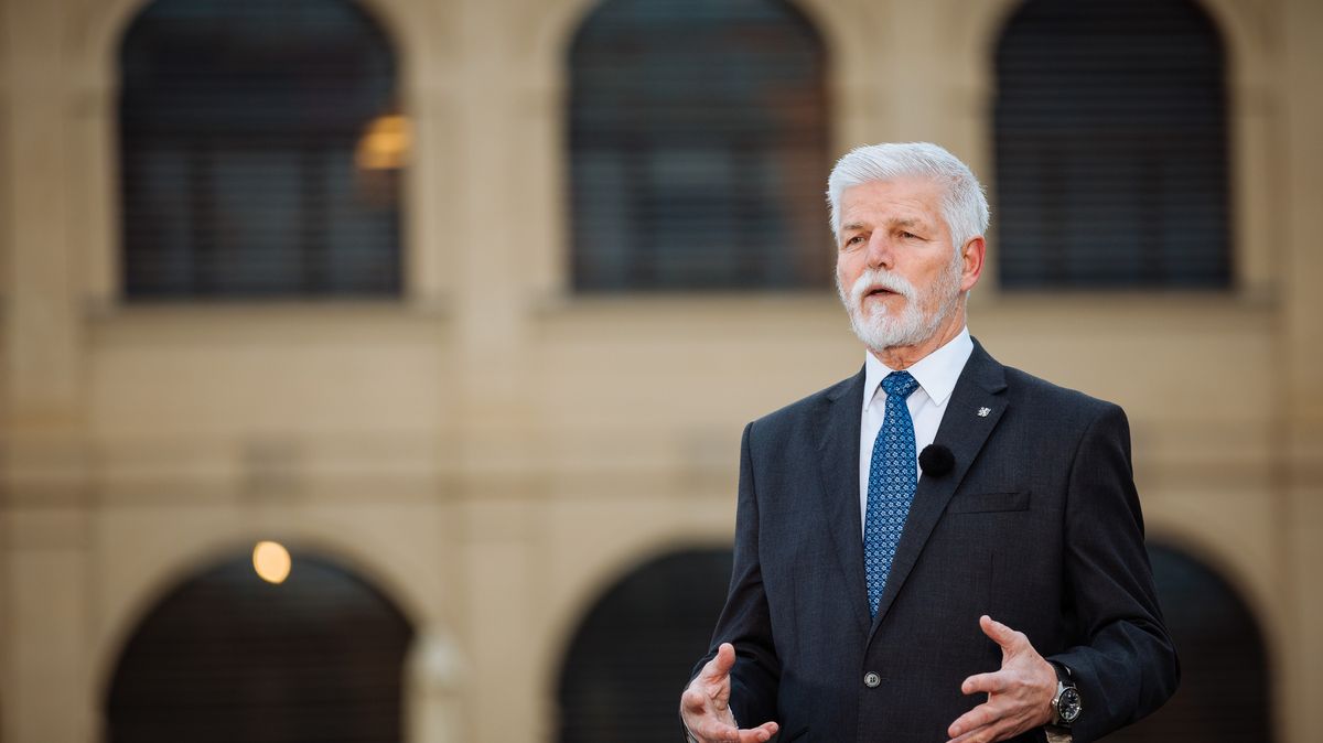 Iniciativa ČR podle Pavla dodává Kyjevu polovinu munice