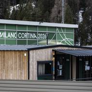 Až tedy domy opustí sportovci, celá vesnice se zboří a odveze.