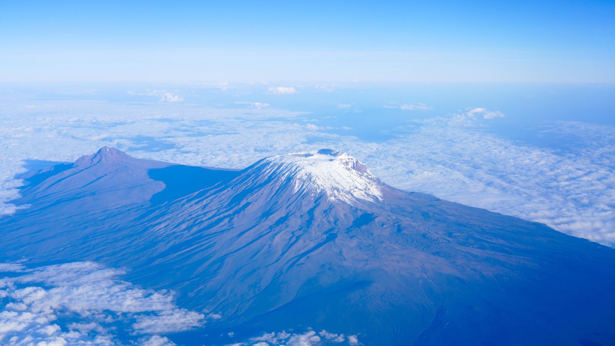 U Kilimandžára zemřeli na Štědrý den dva Češi po nehodě vrtulníku