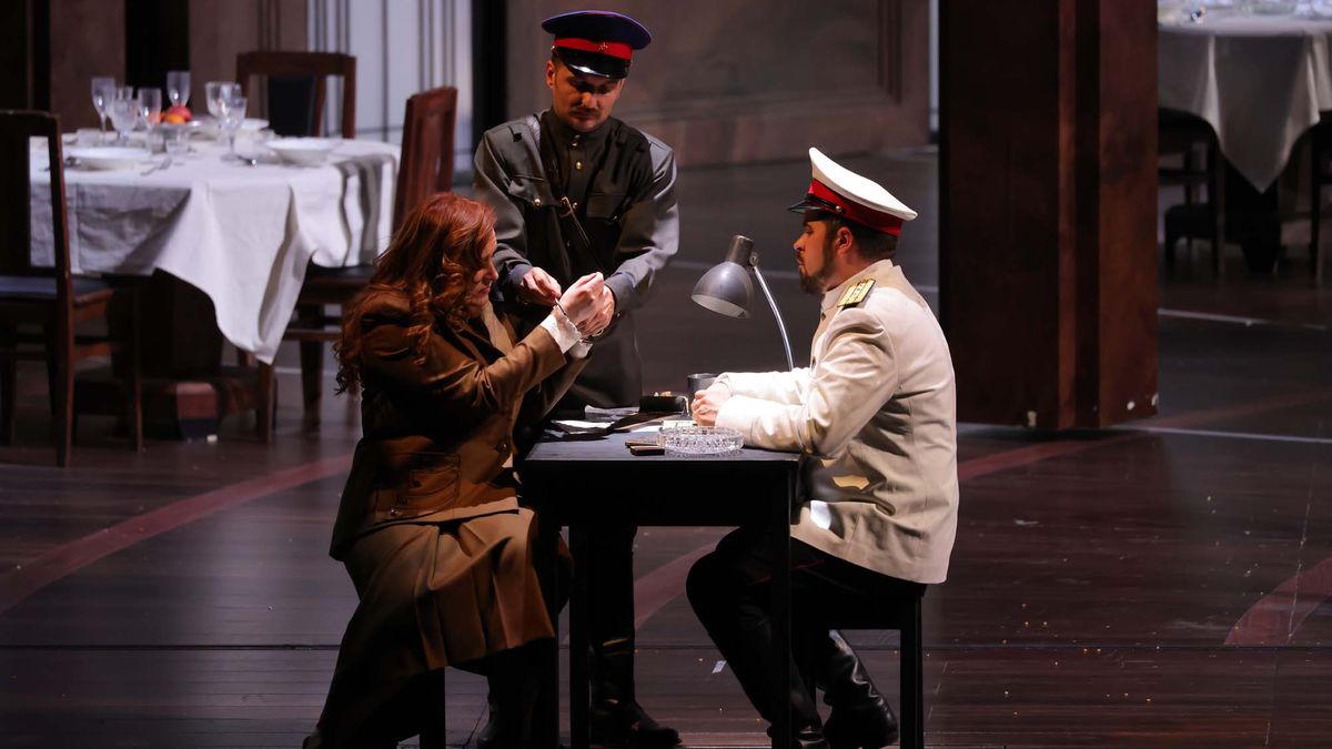 La Scala podruhé začala sezonu ruskou operu