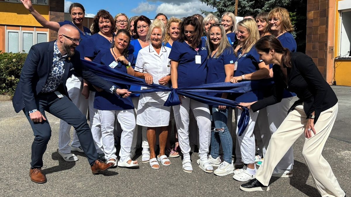 „Uvědom si, kdo ti platí porodnici?“ Svědci popisují sporné hovory v kauze Litoměřic