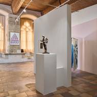 Pohled do nejvyššího sálu Domu U Kamenného zvonu, kde výstava končí.