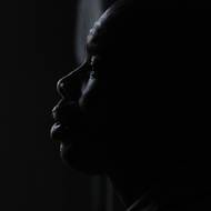 Kibetovo svědectví podle AFP poukazuje na rostoucí počet Afričanů, kteří tvrdí, že byli podvedeni, aby se připojili k ruské armádě. Někteří přes náborové agentury slibující vysoké platy, jiní prostřednictvím bezostyšných podvodů.