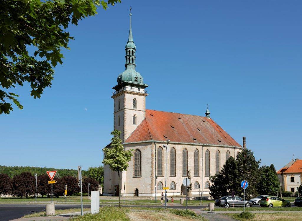 Kostel Nanebevzetí Panny Marie v Mostě.